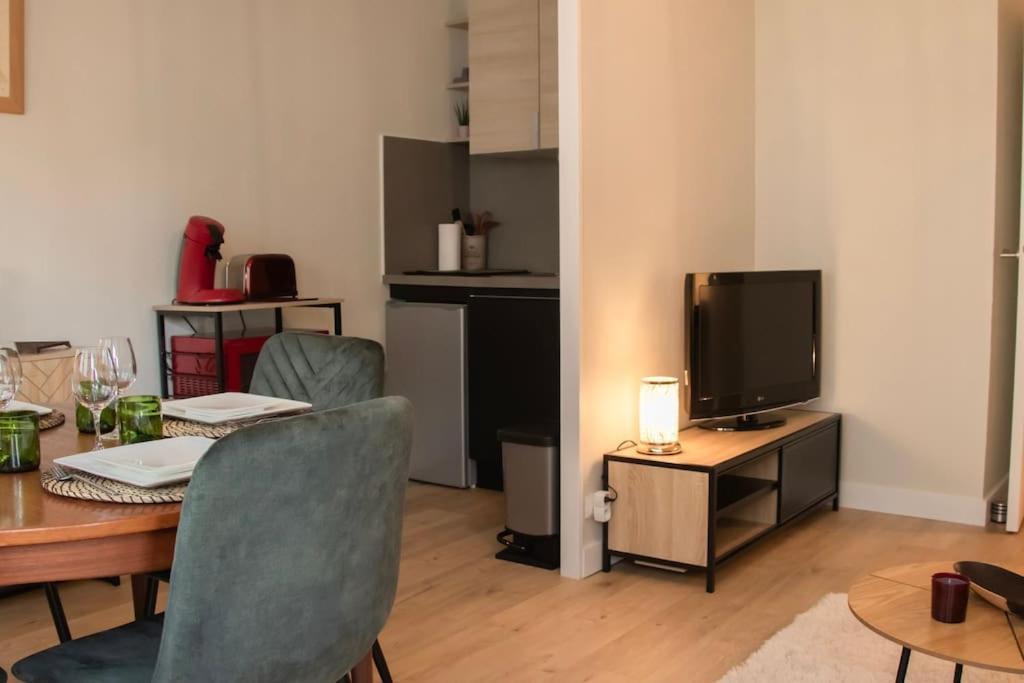 Logement Centre Ville De Reims - Commerces - Wifi Екстер'єр фото